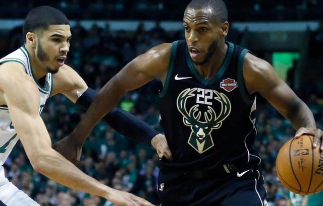 今夜体能课后，密尔沃基雄鹿更衣室发声备战足总杯，话题不断，更衣室氛围转暖的简单介绍-爱游戏娱乐