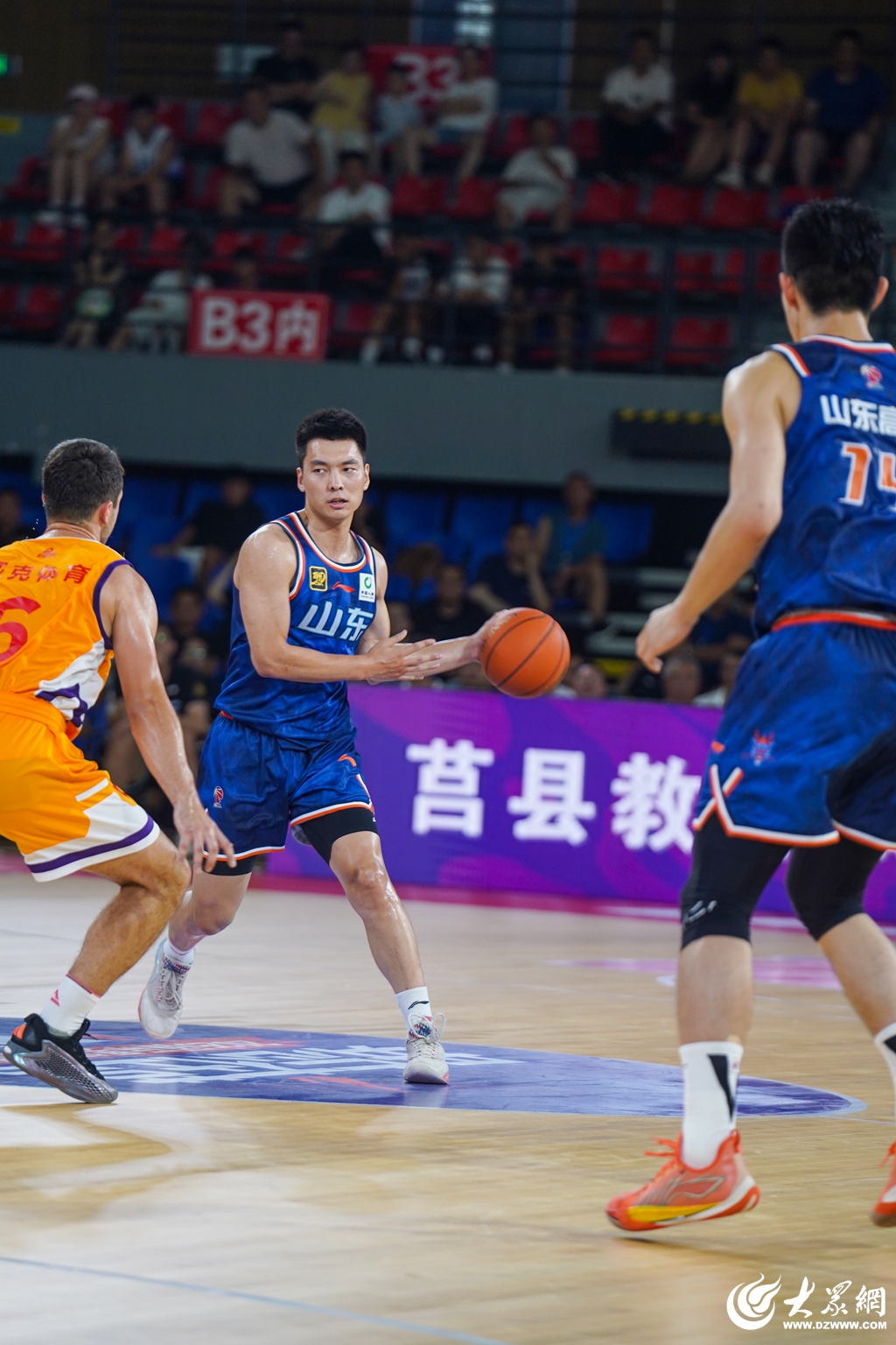 包含NBA总决赛今晚走向成谜，山东男篮临场应变，球迷炸锅，更衣室氛围转暖的词条-ayx